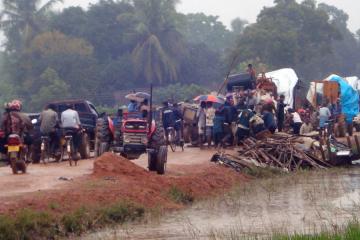 Jan. 2009 displacement in the Vanni. trokilinochchi. cc-by-2.0